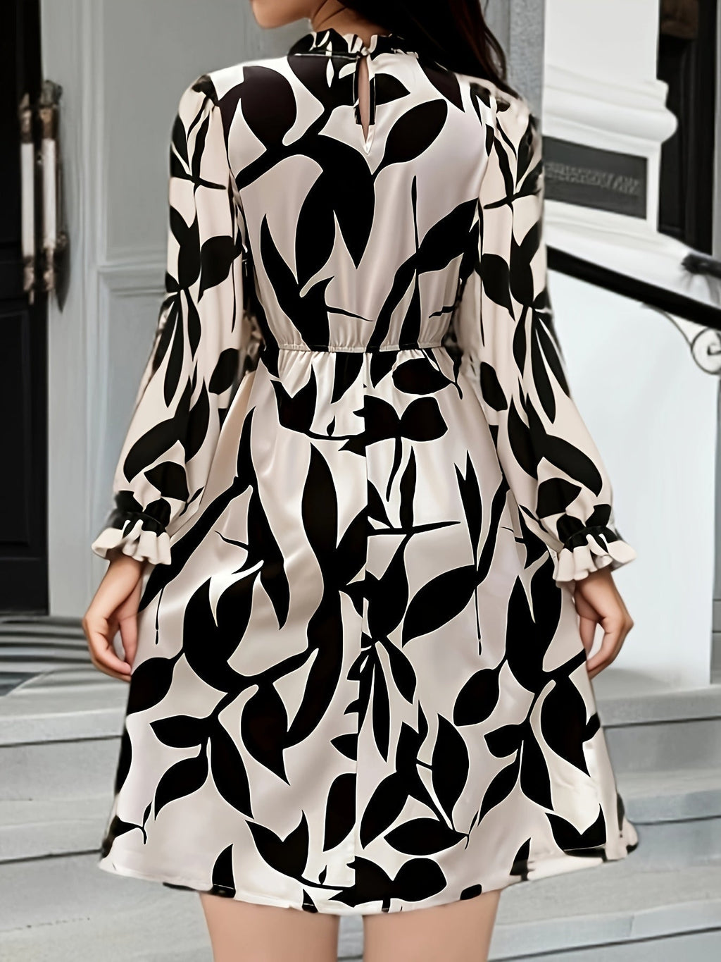 WesternStitch Women's Classic Floral Midi Dress WesternStitch